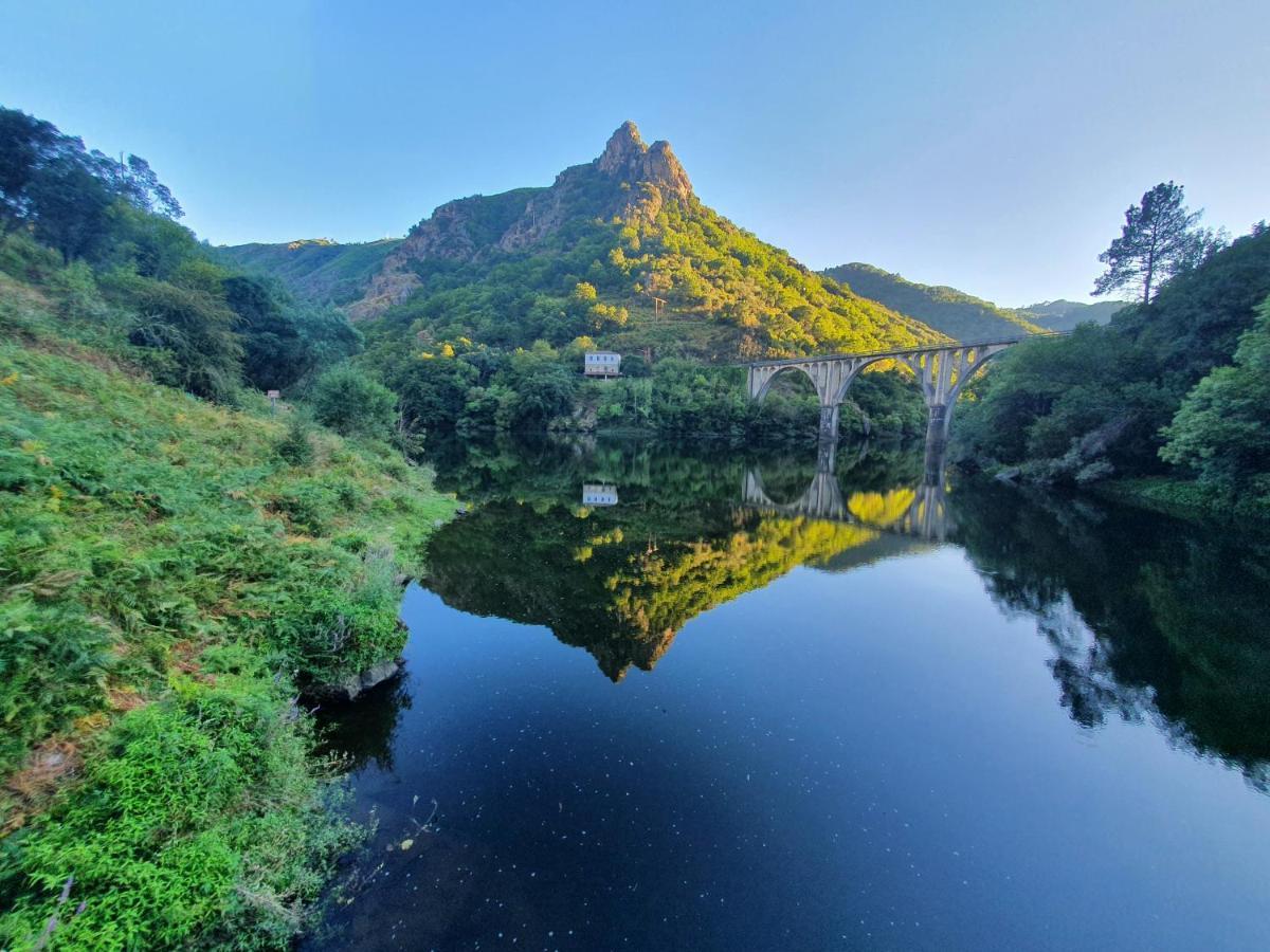 A Maquia Do Pousavedra Sober Esterno foto